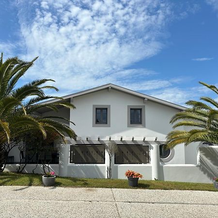 Villa Clara, Residence Face A L'Ocean Et Au Golf De Chiberta Anglet Exterior photo